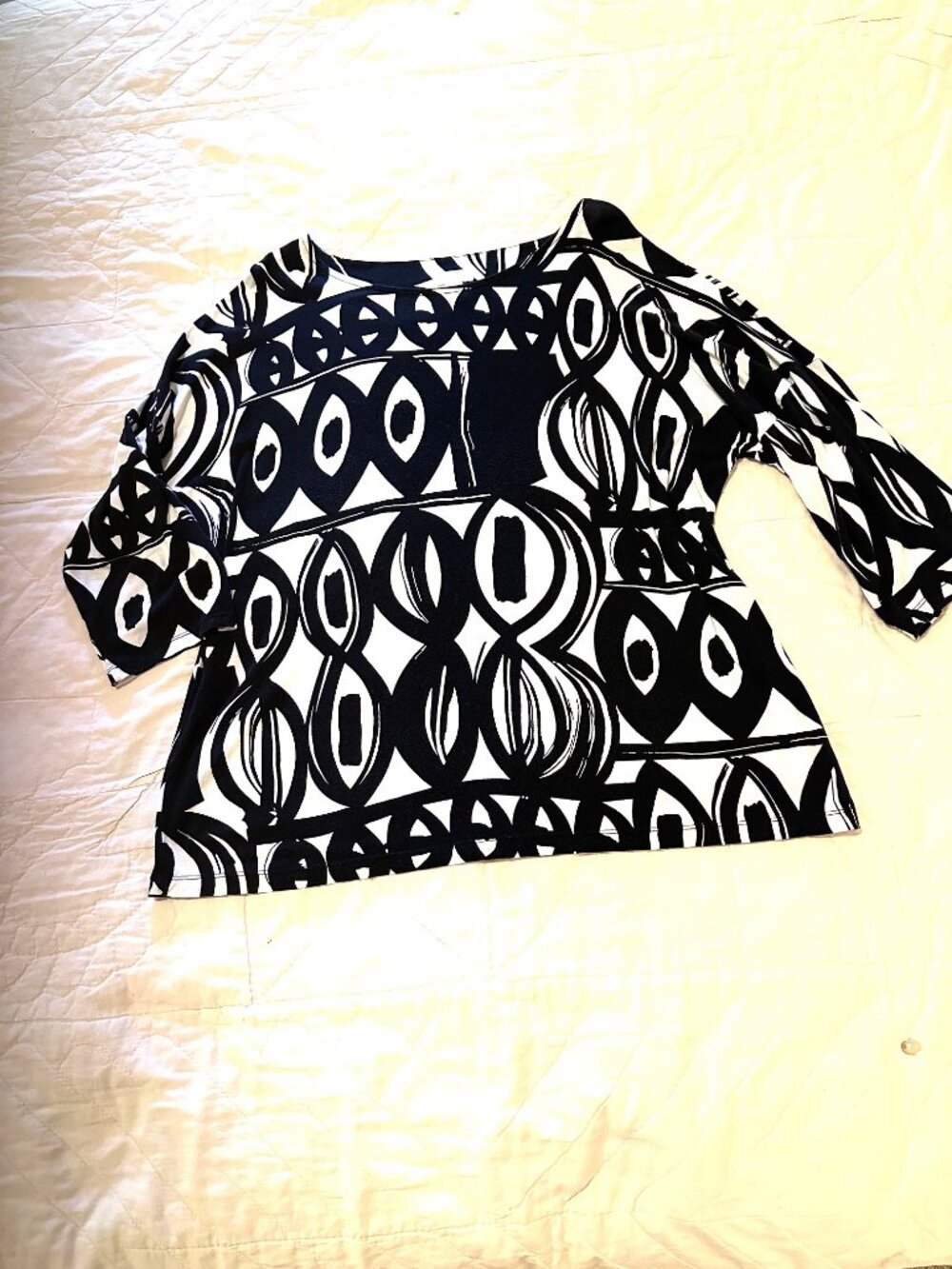 Chico's Bold Black & White Abstract Geometric Print Knit Top - Size 3 (XL)